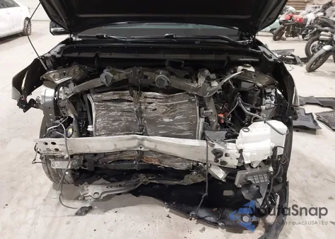 2021 Toyota Highlander Xle z USA, uszkodzony, nr VIN 5TDGZRBH2MS155390